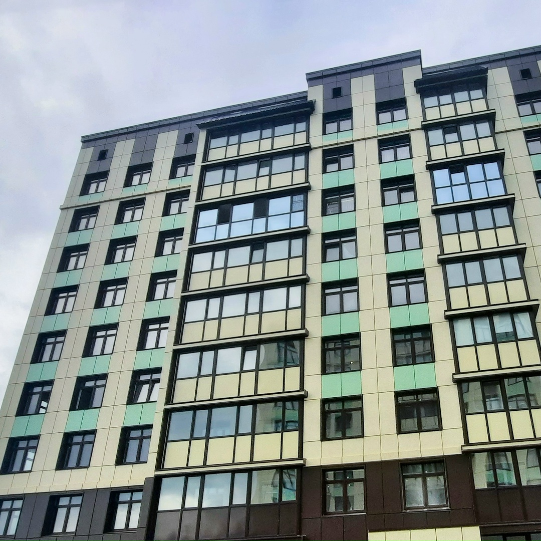 Марат Хуснуллин: Одобрены заявки еще 23 регионов на участие в новом этапе программы расселения аварийного жилья.