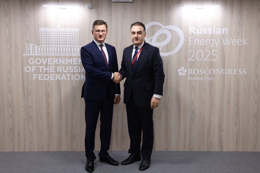 Александр Новак на полях РЭН-2025 провел рабочие встречи с партнерами из Узбекистана и Таджикистана.