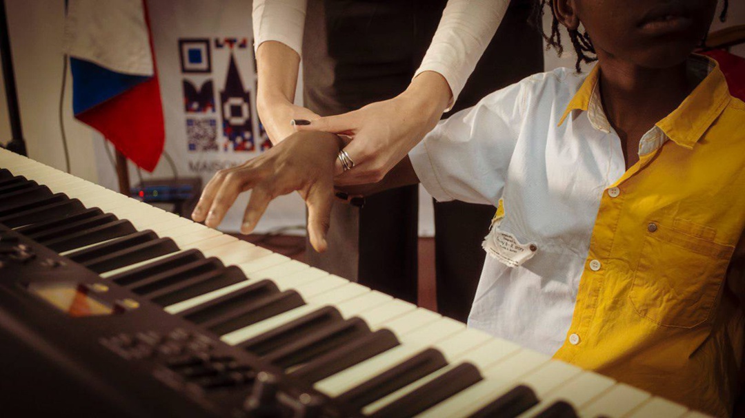 Симфония дружбы: ЛУКОЙЛ подарил Конго музыкальную мечту