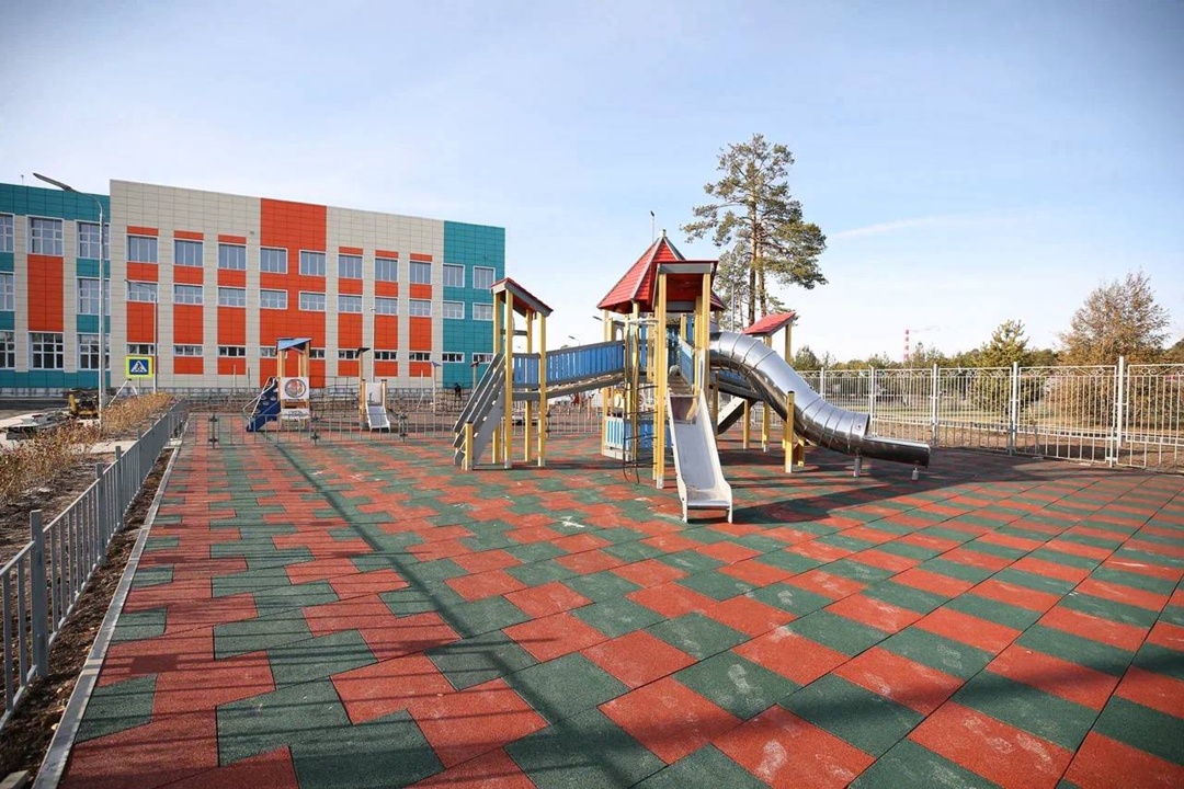 Мегашкола в Когалыме При поддержке ЛУКОЙЛа ведётся строительство школы нового поколения — с безбарьерной средой и высокотехнологичной учебной инфраструктурой.