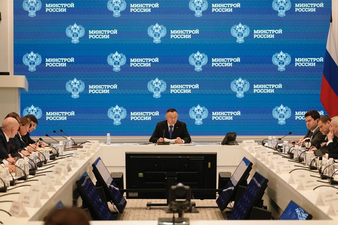Глава Минстроя России Ирек Файзуллин провел заседание Российской части Межправительственной Российско-Лаосской комиссии по торгово-экономическому и…
