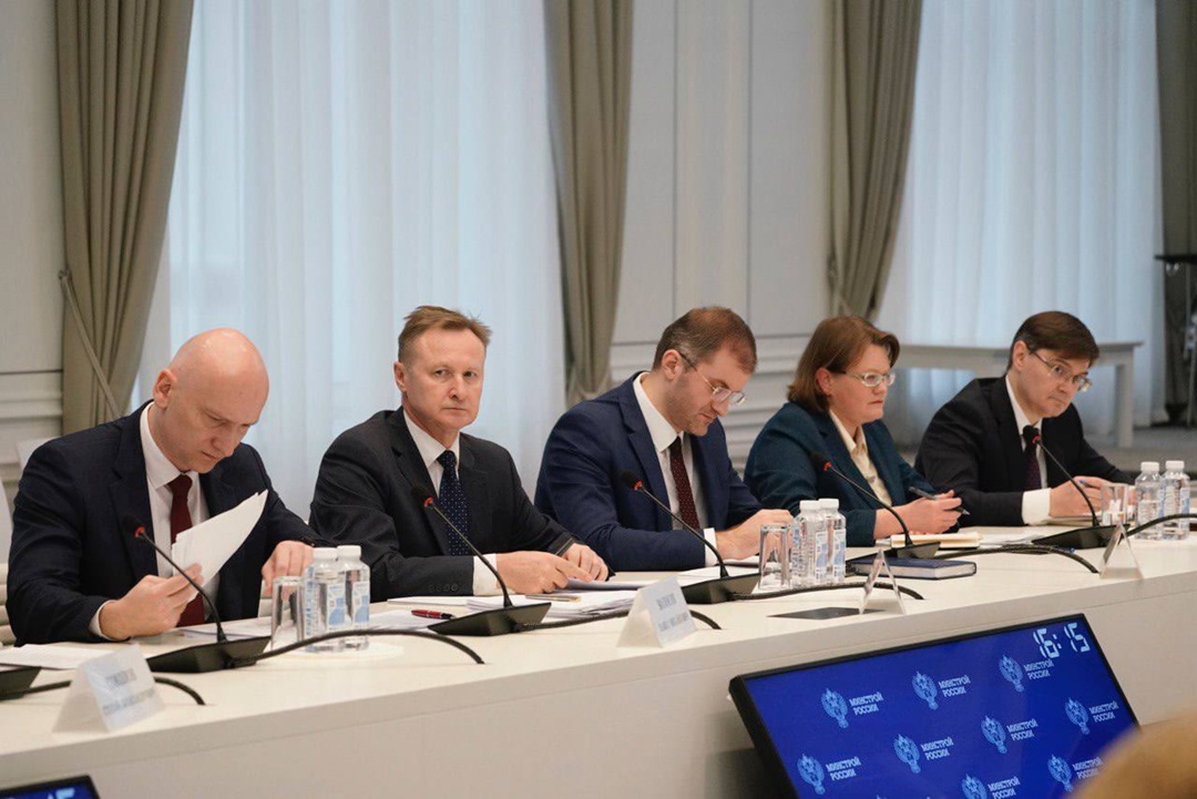 Глава Минстроя России Ирек Файзуллин провел заседание Российской части Межправительственной Российско-Лаосской комиссии по торгово-экономическому и…