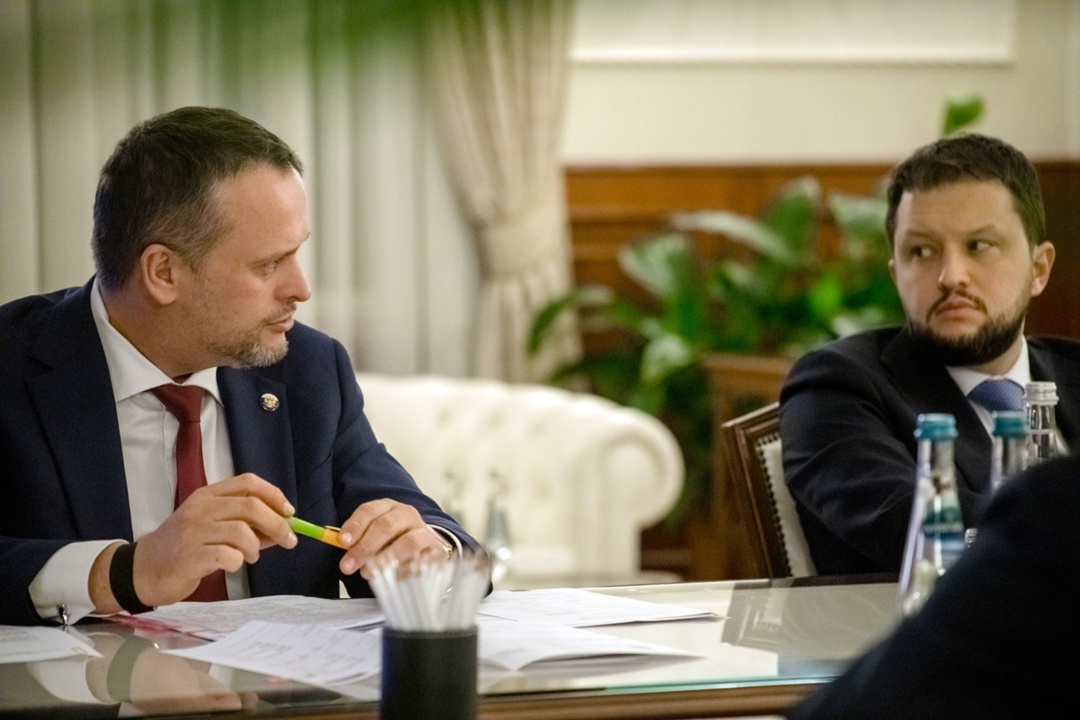 Министр транспорта Андрей Никитин и глава Мордовии Артем Здунов обсудили развитие дорог и обновление общественного транспорта в регионе