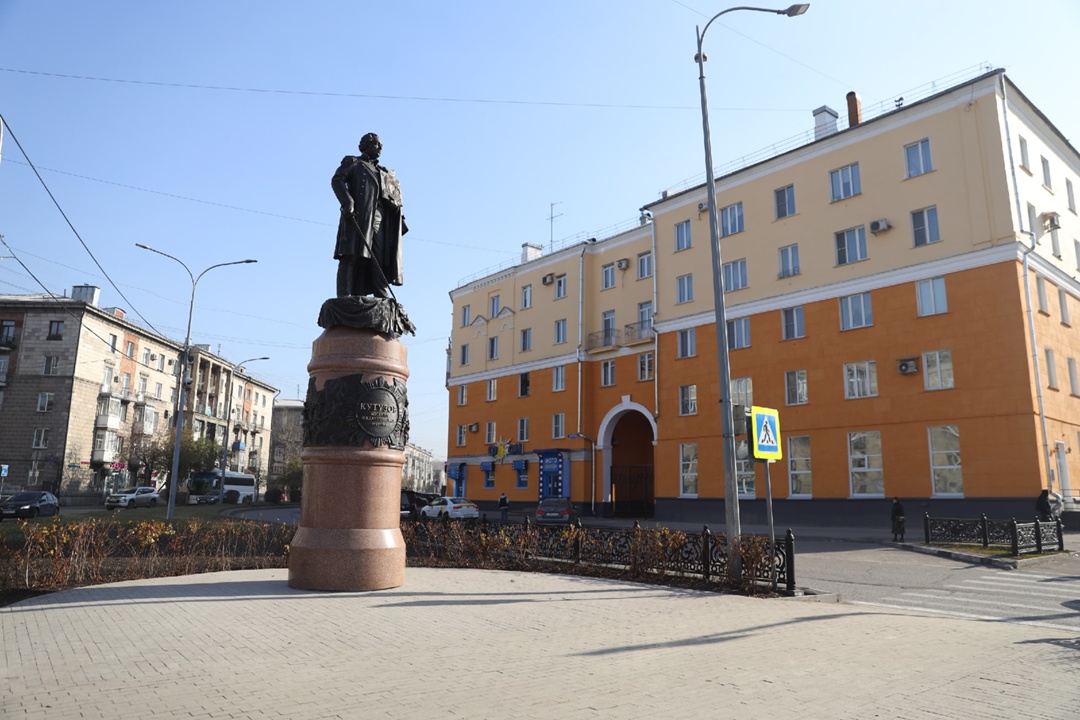 В Новокузнецке открыли памятник великому русскому полководцу Михаилу Кутузову