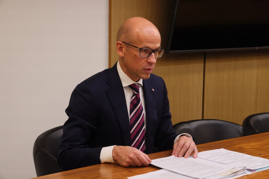 Дмитрий Чернышенко провел рабочую встречу с главой Удмуртии Александром Бречаловым.