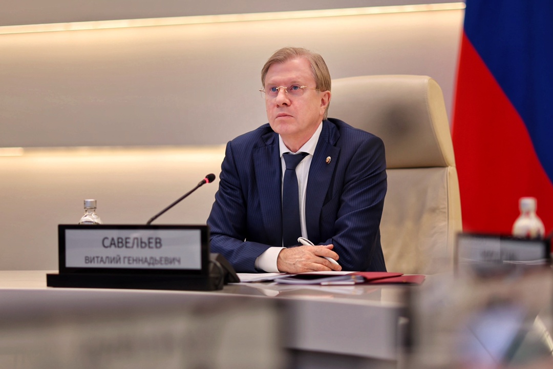 Виталий Савельев провел заседание правкомиссии для координации работ по ликвидации последствий ЧС, вызванной крушением танкеров в Керченском проливе.