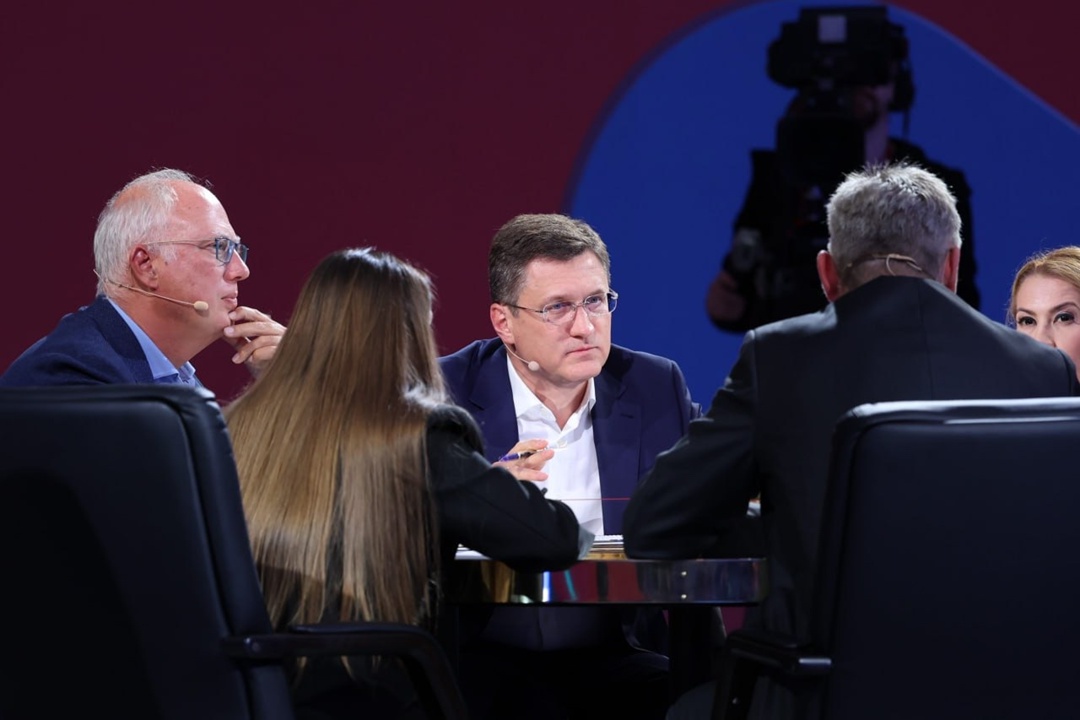 Александр Новак принял участие в Молодежном дне Российской энергетической недели.