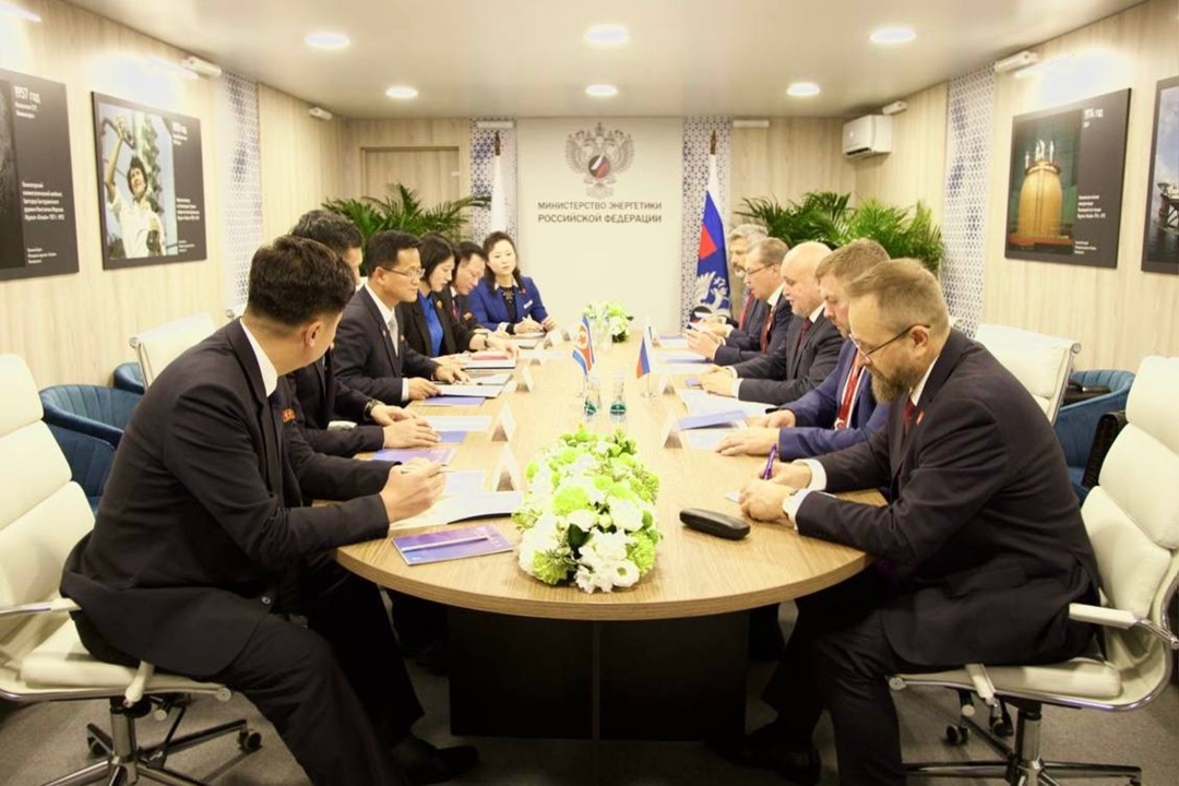 Сергей Цивилев встретился с Министром электроэнергетической промышленности КНДР Ким Ю Иром