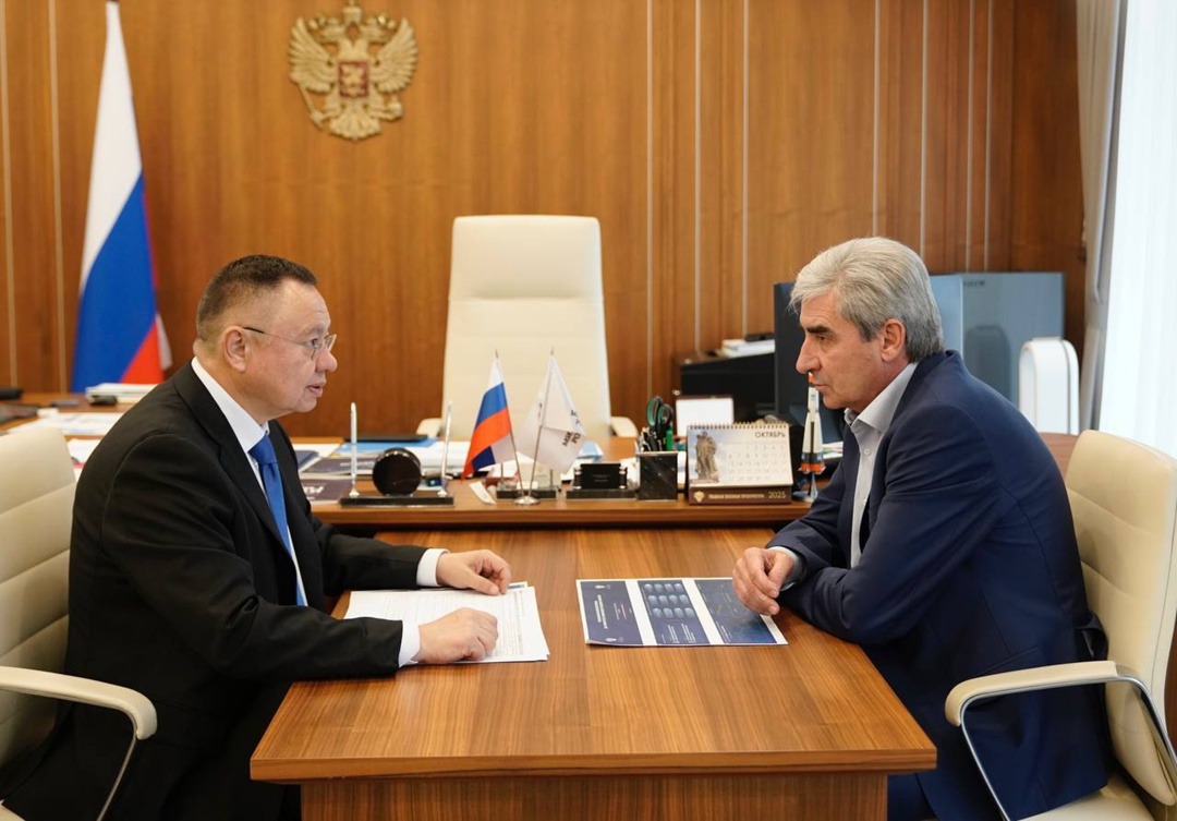 Министр строительства и ЖКХ РФ Ирек Файзуллин провел рабочую встречу с руководителем Ростехнадзора Александром Трембицким