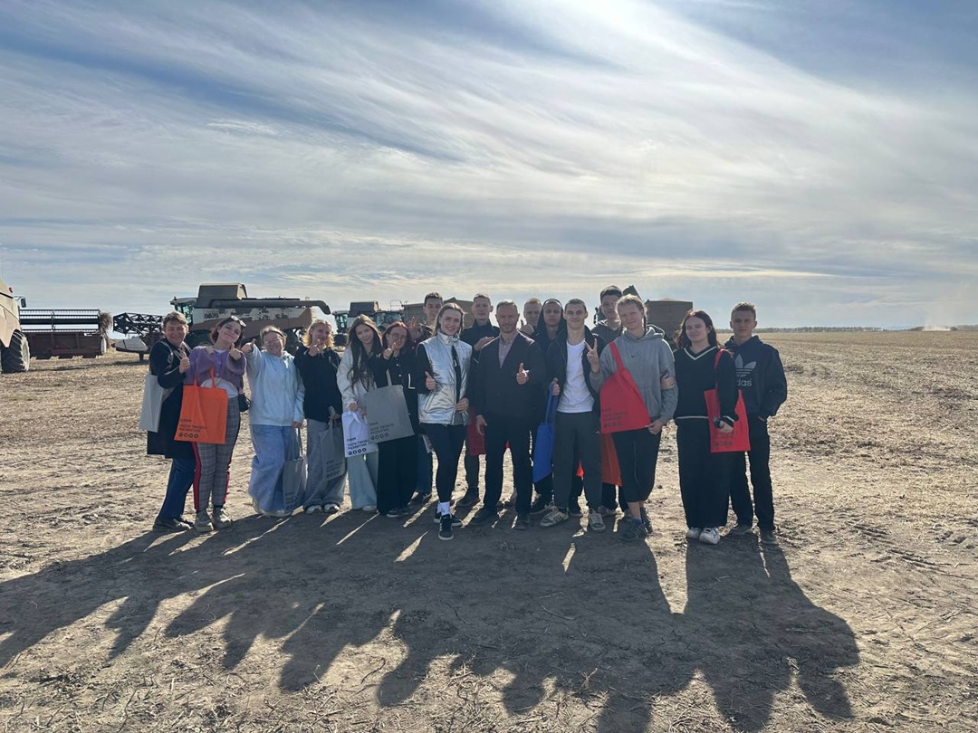 В СХБН продолжаются увлекательные экскурсии на производственные участки, и на этот раз студенты Уссурийского агропромышленного колледжа стали участниками…