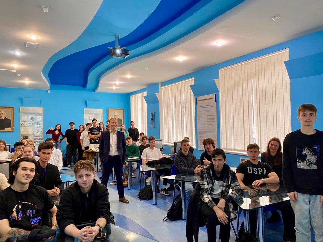 Курс на будущее В Университете имени адмирала С.О. Макарова в Санкт-Петербурге завершается образовательный интенсив «Неделя Глобал Портс».