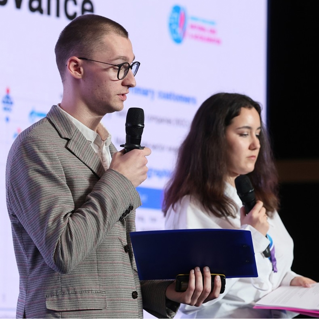 Они молоды. Смелы. Заряжены идеями. Таланты из 29 стран. Три месяца упорной работы, семь команд-финалисток