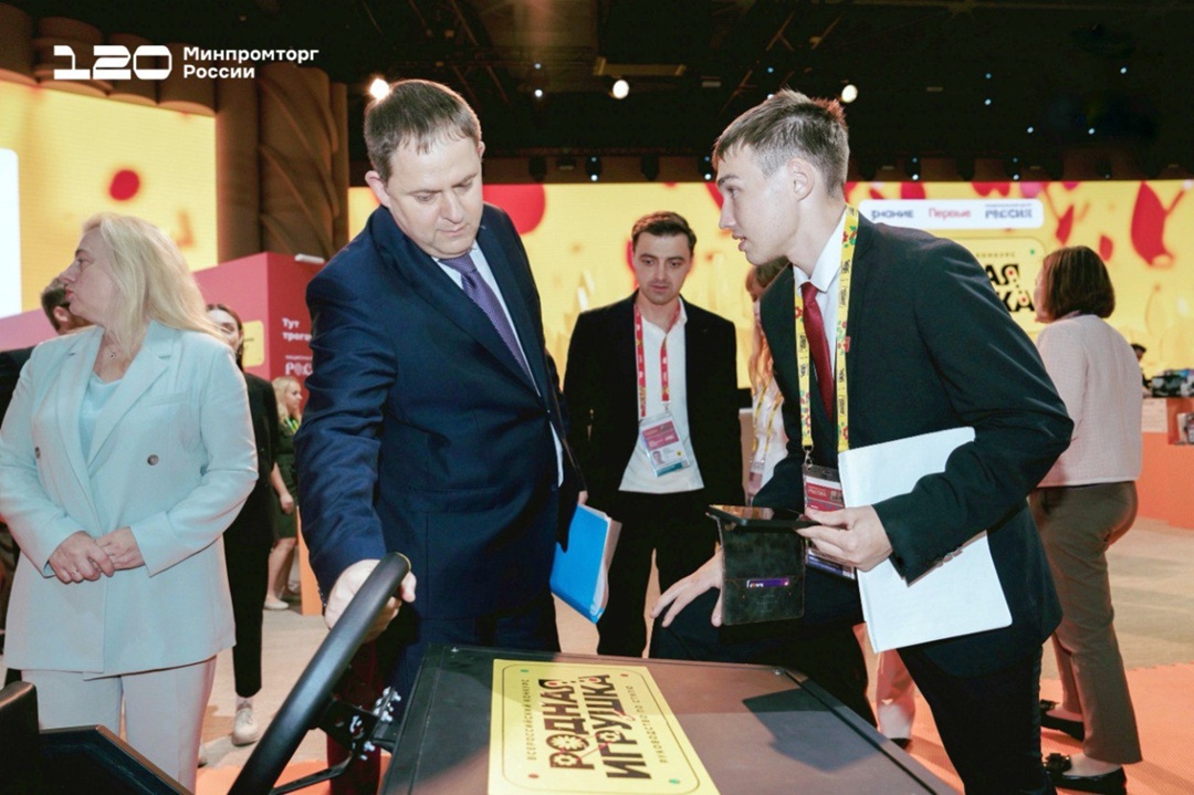 Юный инженер из Рязани побывал в НАМИ