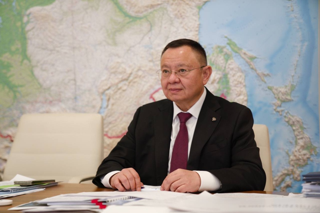 Глава Минстроя России Ирек Файзуллин провел рабочую встречу с художественным руководителем-директором МХТ имени А. П. Чехова Константином Хабенским