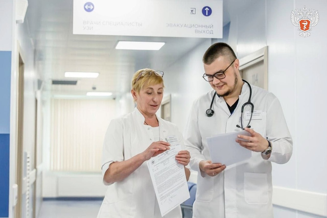 В подмосковные больницы по программе «Приведи друга» трудоустроились почти 470 врачей