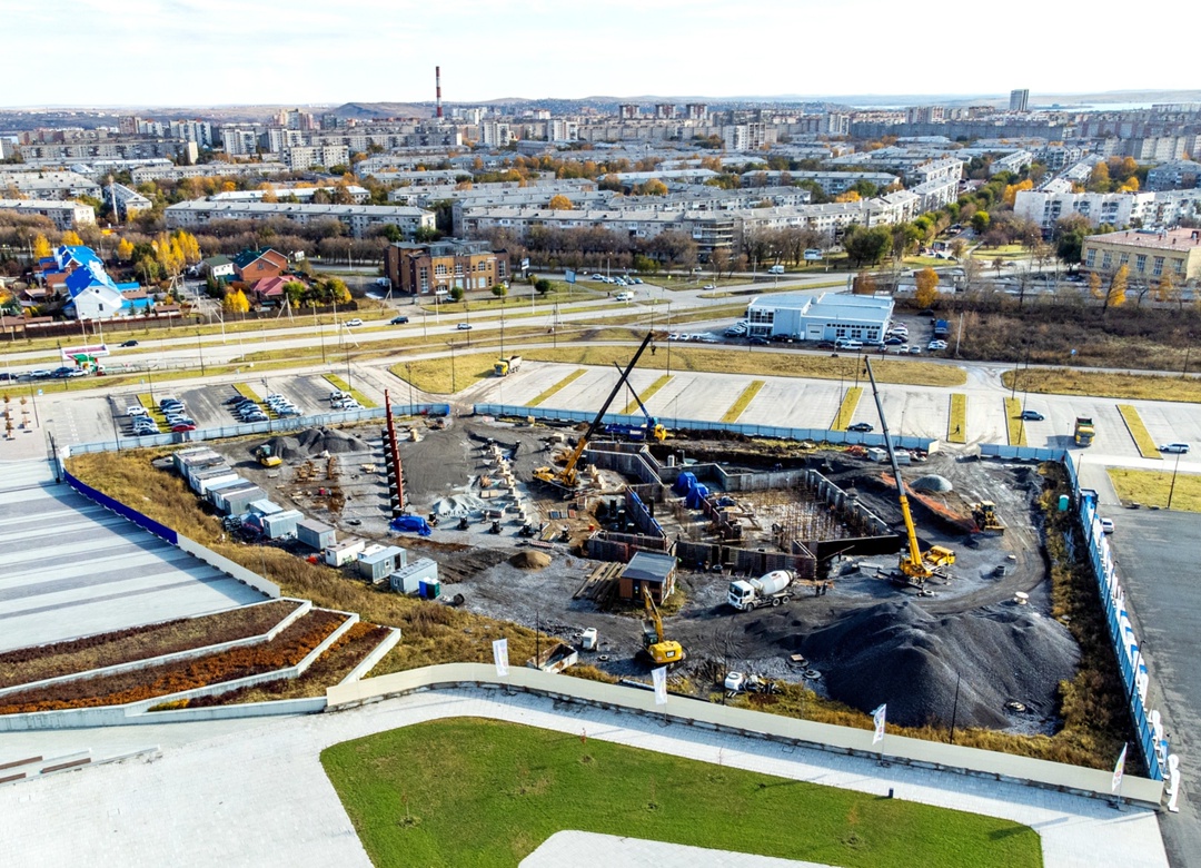 Магнитка, готовься - скоро твоё утро начнётся не с кофе, а с бассейна под стеклянным куполом.