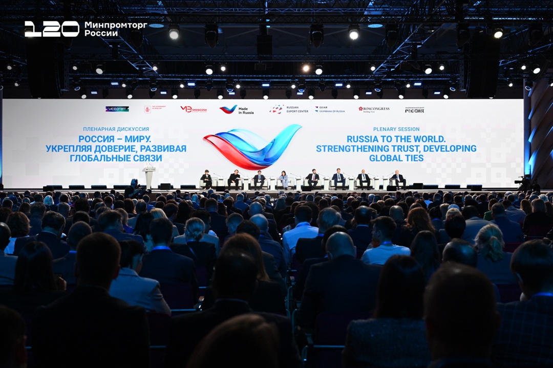 Антон Алиханов принял участие в пленарной сессии форума «Сделано в России»