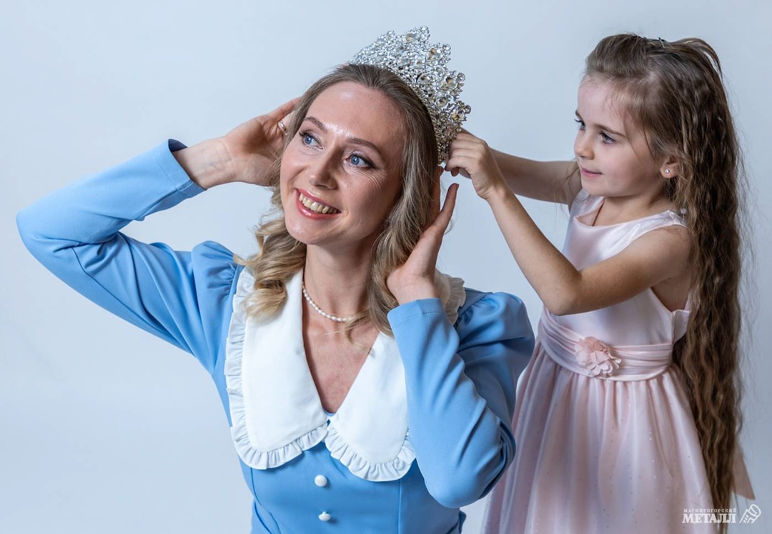 ММК снова удивил: календарь, который создали вместе с нейросетью