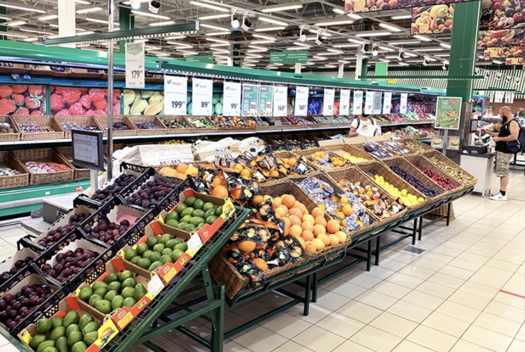 В России продолжает уменьшаться количество крупноформатных продуктовых магазинов. В январе—сентябре количество супермаркетов и гипермаркетов снизилось на 1,4%,…