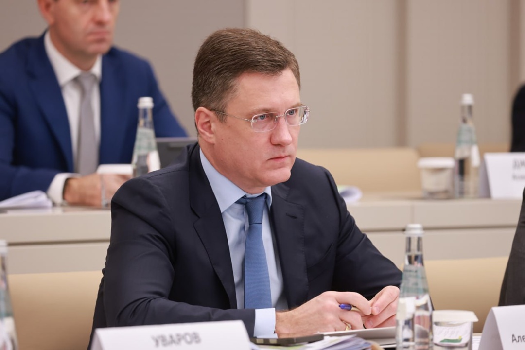 Александр Новак провел заседание штаба по ситуации на рынке нефтепродуктов.