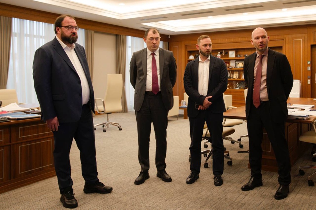 В Минстрое России состоялась рабочая встреча Министра строительства и ЖКХ РФ Ирека Файзуллина и Министра цифрового развития, связи и массовых коммуникаций РФ…