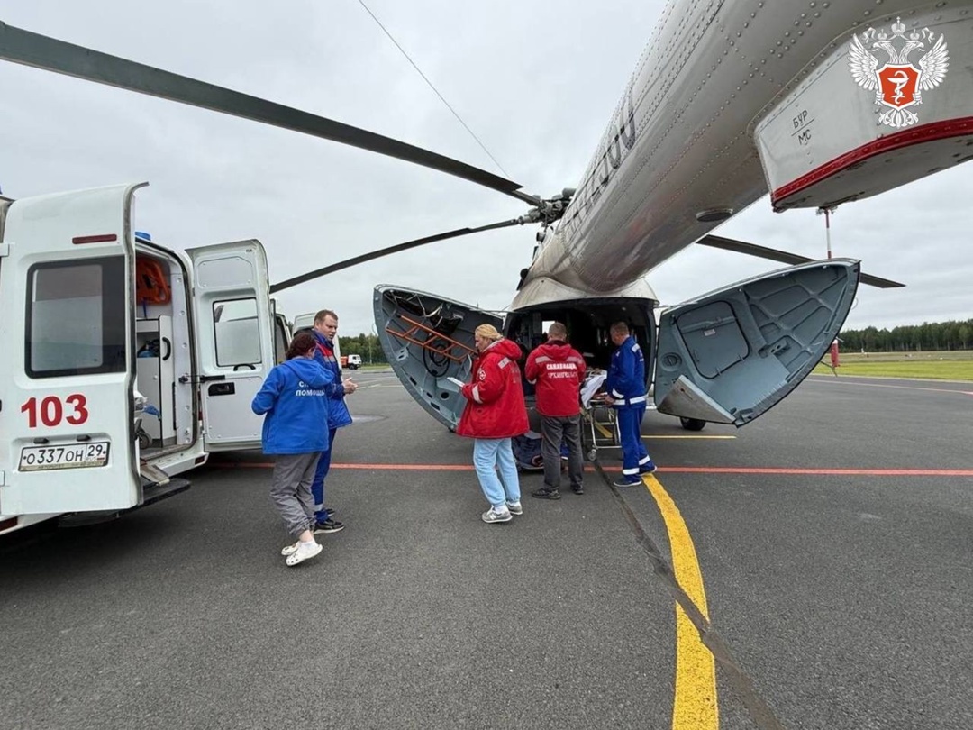 Более 800 вылетов совершили бригады санитарной авиации Архангельской областной клинической больницы с начала года