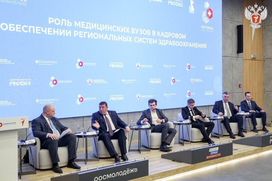 Артем Наркевич: Наша задача — создать систему, в которой выпускник еще во время учебы стремится закрепить за собой рабочее место