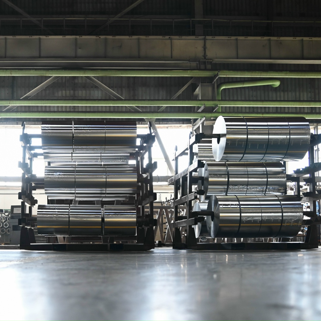 Друзья, мы в Свердловской области — в Михайловске. Запустили новую линию непрерывного литья полосы из алюминия и его сплавов на заводе «Уральская фольга»️