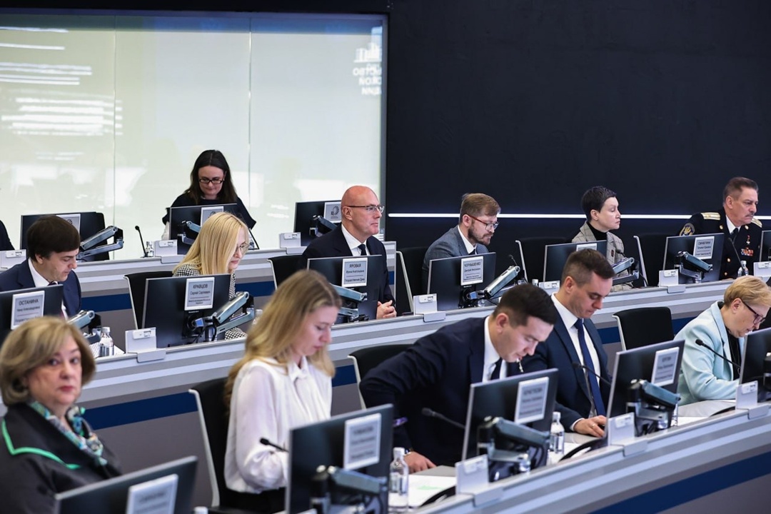 Дмитрий Чернышенко: В 2025 году увеличилось количество мест отдыха для детей – дополнительно ребят принимали более 400 детских лагерей.