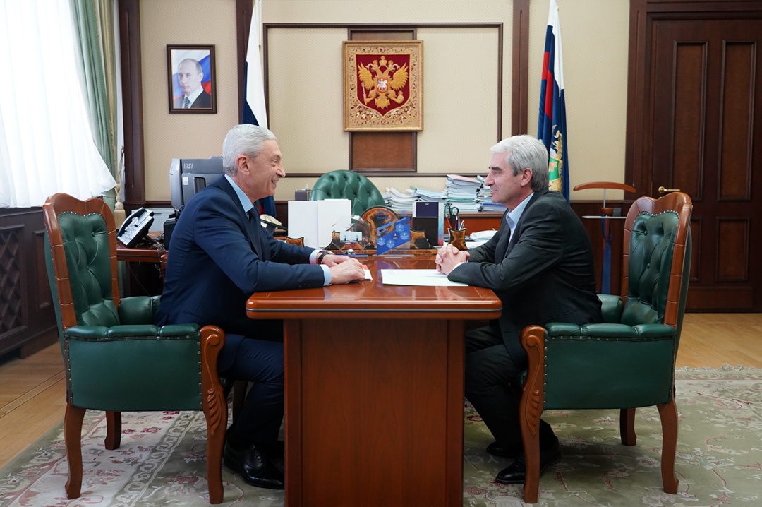 Руководитель Федеральной службы по экологическому, технологическому и атомному надзору Александр Трембицкий провёл рабочее совещание с Председателем…