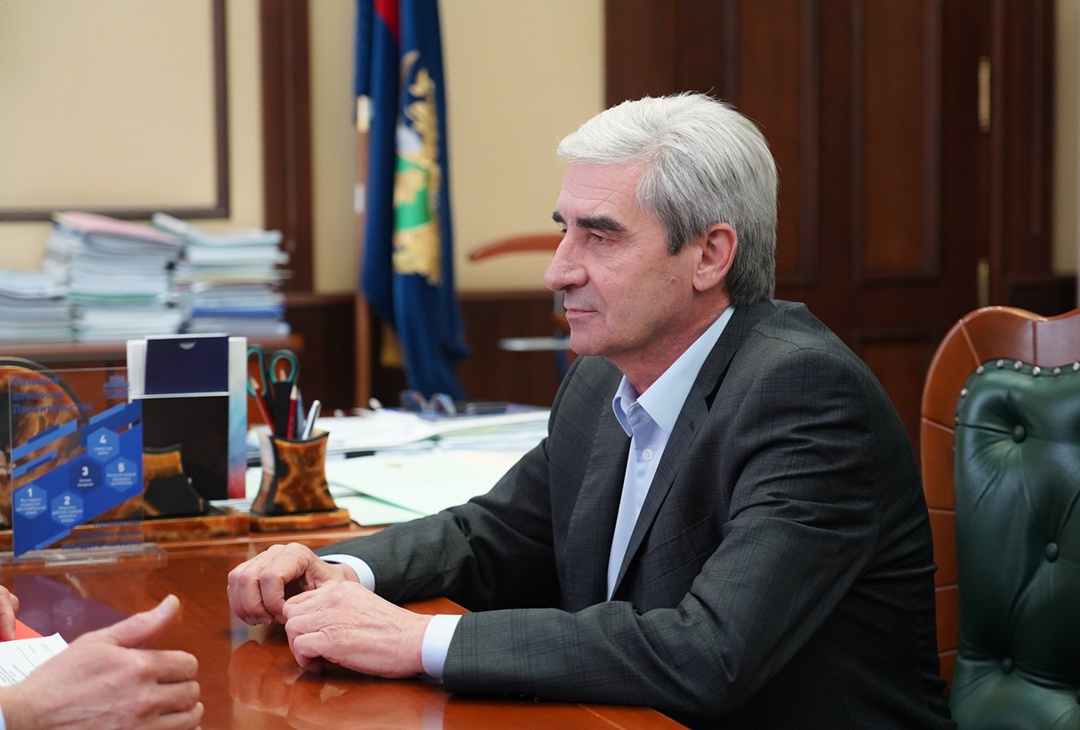 Руководитель Федеральной службы по экологическому, технологическому и атомному надзору Александр Трембицкий провёл рабочее совещание с Председателем…