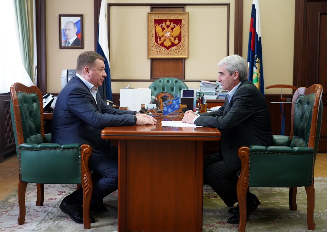 Руководитель Федеральной службы по экологическому, технологическому и атомному надзору Александр Трембицкий встретился с Руководителем Федерального агентства…