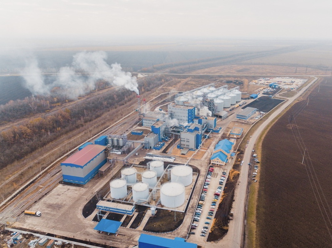 Строительство завода по переработке сои и рапса компании «Эксойл» в Липецкой области завершено, запуск технологической линии запланирован на начало ноября,…