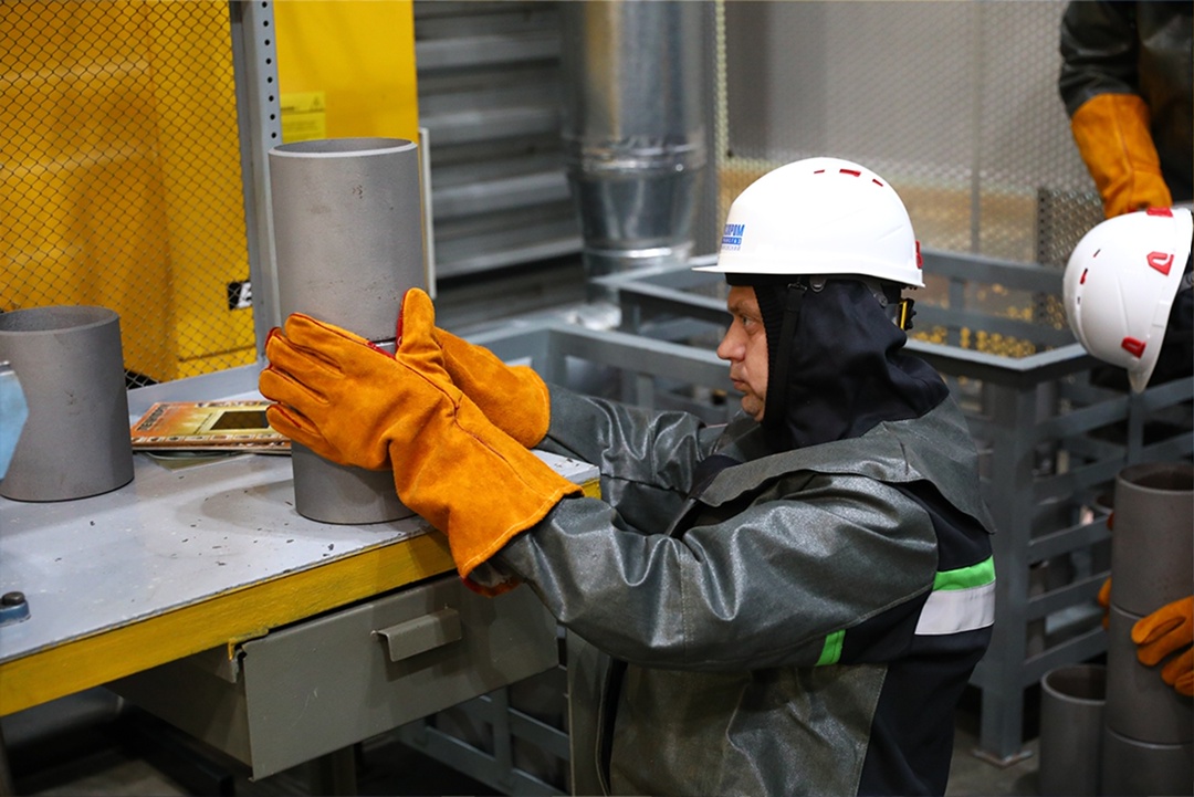 От их опыта и мастерства зависит надежная работа всех производственных объектов