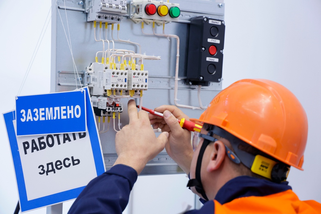 В Волгоградской области выбрали лучшего электромонтера России.