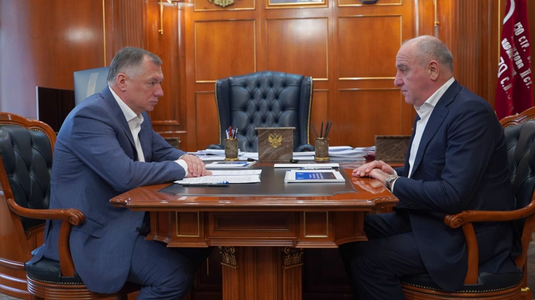 Марат Хуснуллин провел совещание по социально-экономическому развитию Карачаево-Черкесской Республики.