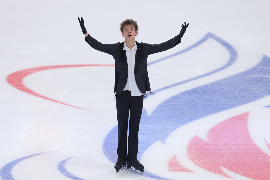 ИСКУССТВО НА ЛЬДУ: МАГНИТОГОРСК ПРИНИМАЕТ «ЗВЁЗД МАГНИТКИ»