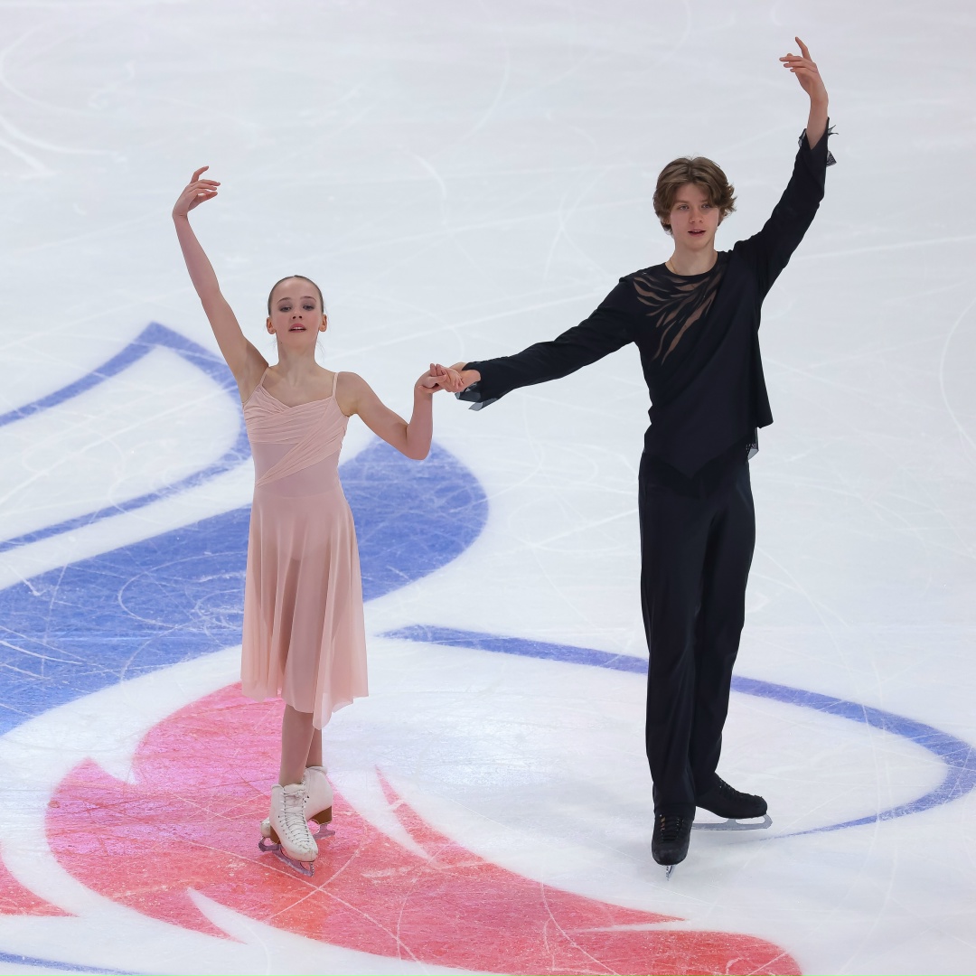 ИСКУССТВО НА ЛЬДУ: МАГНИТОГОРСК ПРИНИМАЕТ «ЗВЁЗД МАГНИТКИ»