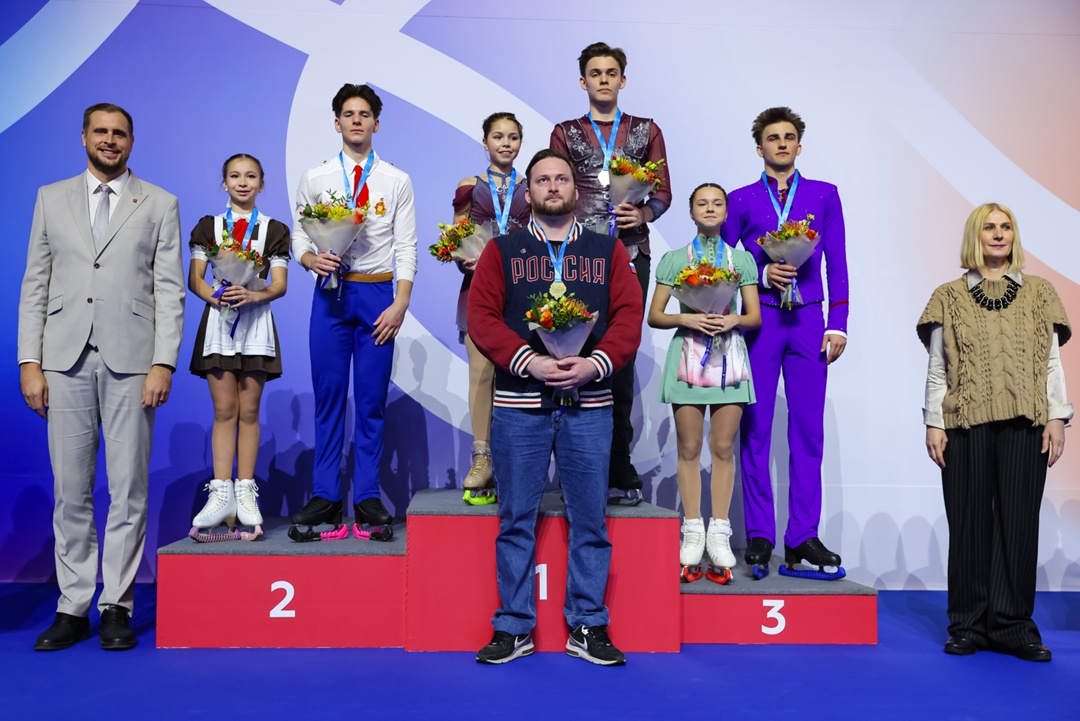 ИСКУССТВО НА ЛЬДУ: МАГНИТОГОРСК ПРИНИМАЕТ «ЗВЁЗД МАГНИТКИ»