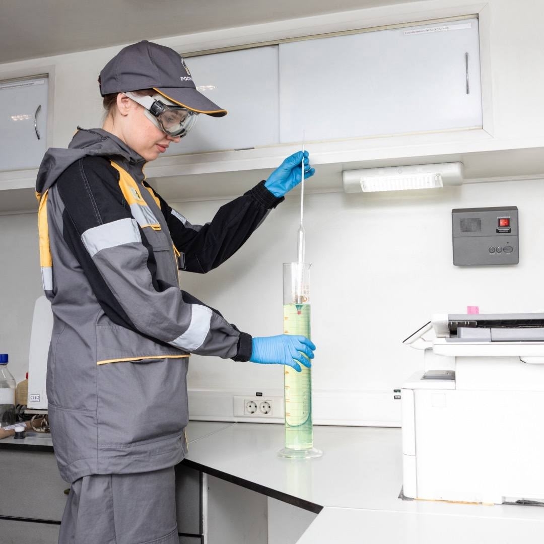 Контроль качества: как проверяют топливо на АЗС «Роснефть»?