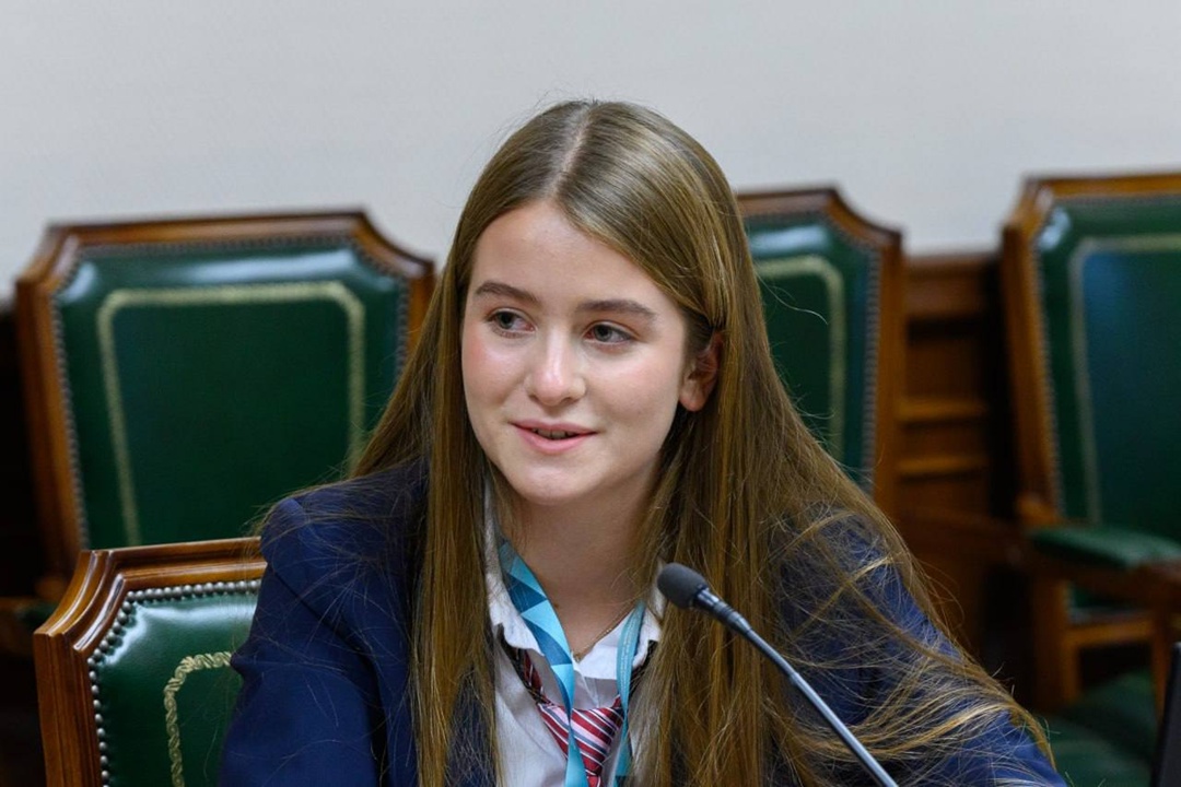 В Минфине впервые прошли стажировку старшеклассники