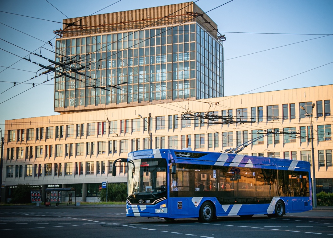 С Днем работника автомобильного и городского пассажирского транспорта!
