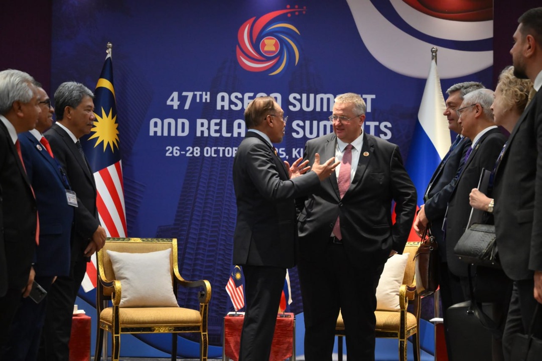 Алексей Оверчук провел встречу с премьер-министром Малайзии Анваром Ибрагимом.