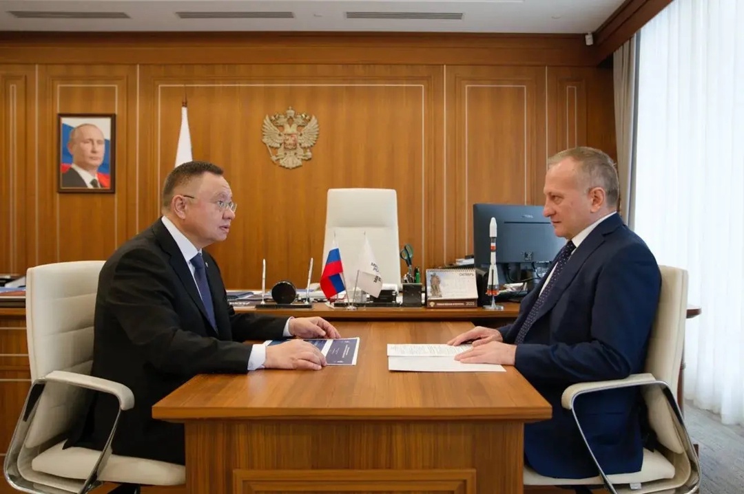 Глава Минстроя России Ирек Файзуллин провел рабочую встречу с заместителем руководителя Федерального казначейства Эли Исаевым