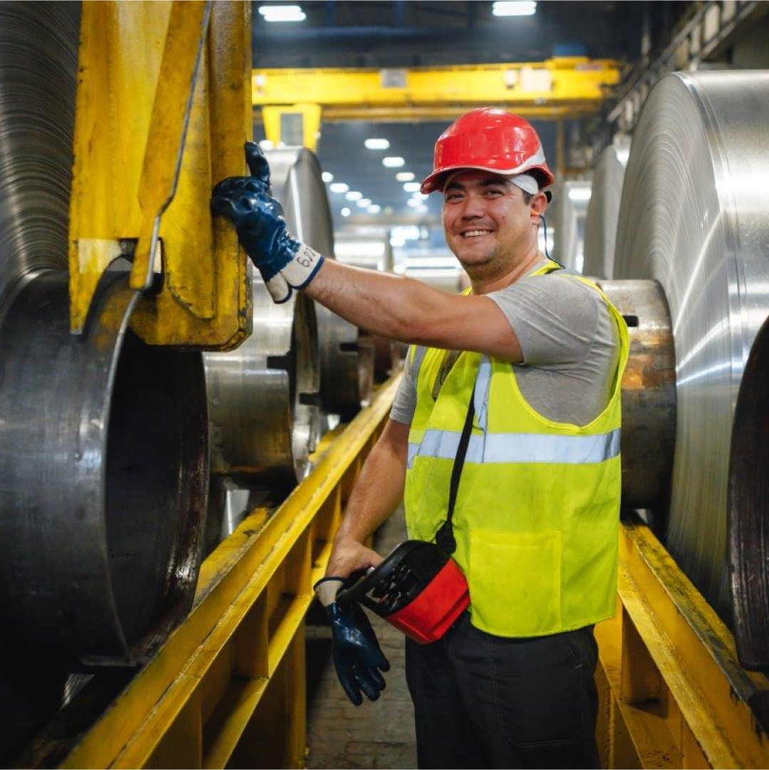 Богатый выдался понедельник на даты. Крупнейший российский завод по производству фольги и упаковочных материалов на ее основе САЯНАЛ отмечает свой день рождения