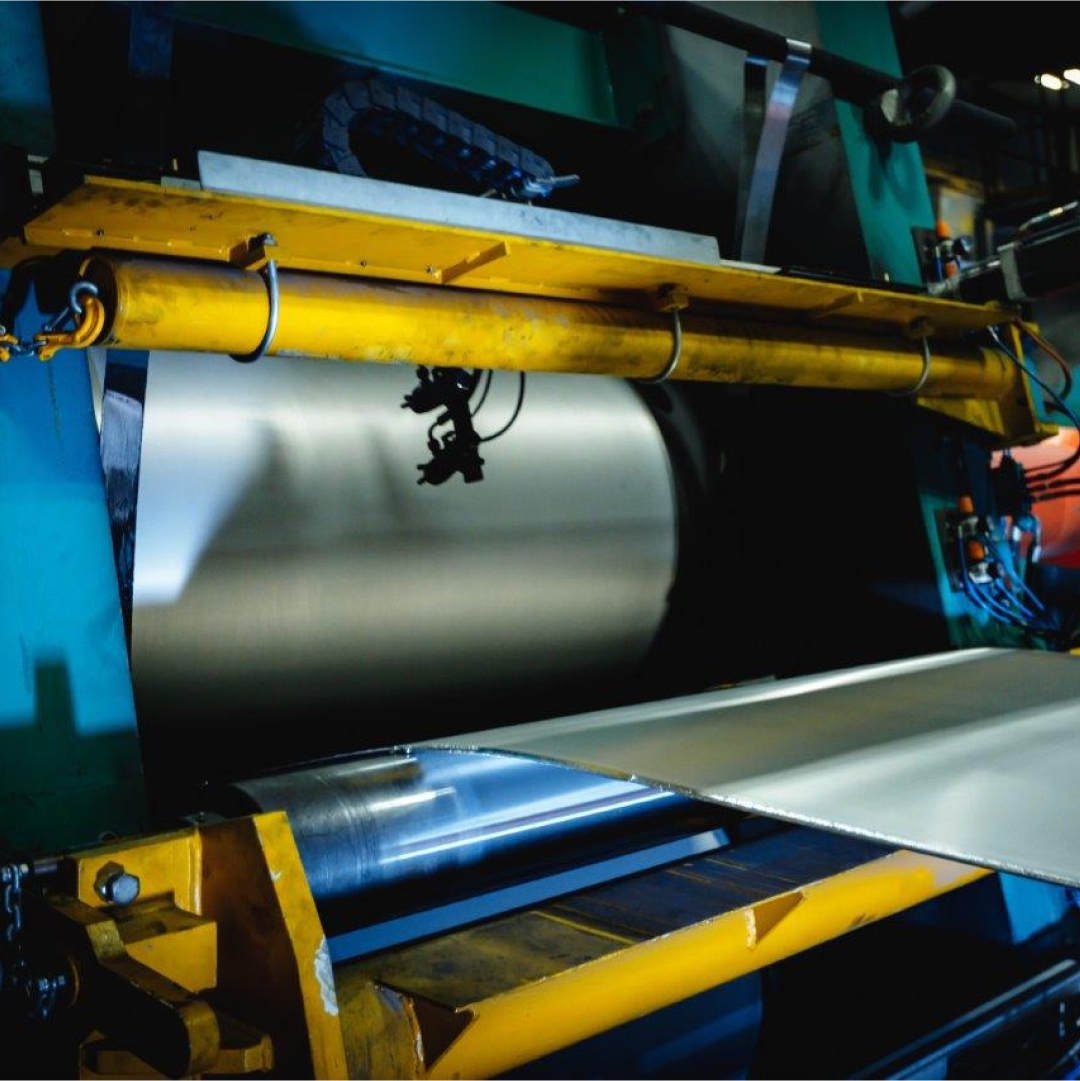 Богатый выдался понедельник на даты. Крупнейший российский завод по производству фольги и упаковочных материалов на ее основе САЯНАЛ отмечает свой день рождения