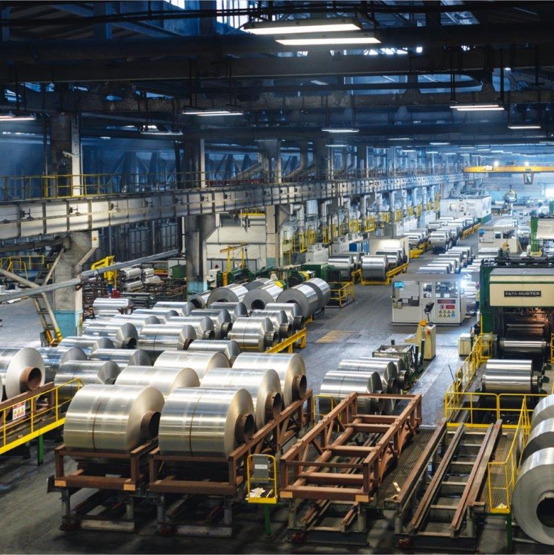 Богатый выдался понедельник на даты. Крупнейший российский завод по производству фольги и упаковочных материалов на ее основе САЯНАЛ отмечает свой день рождения