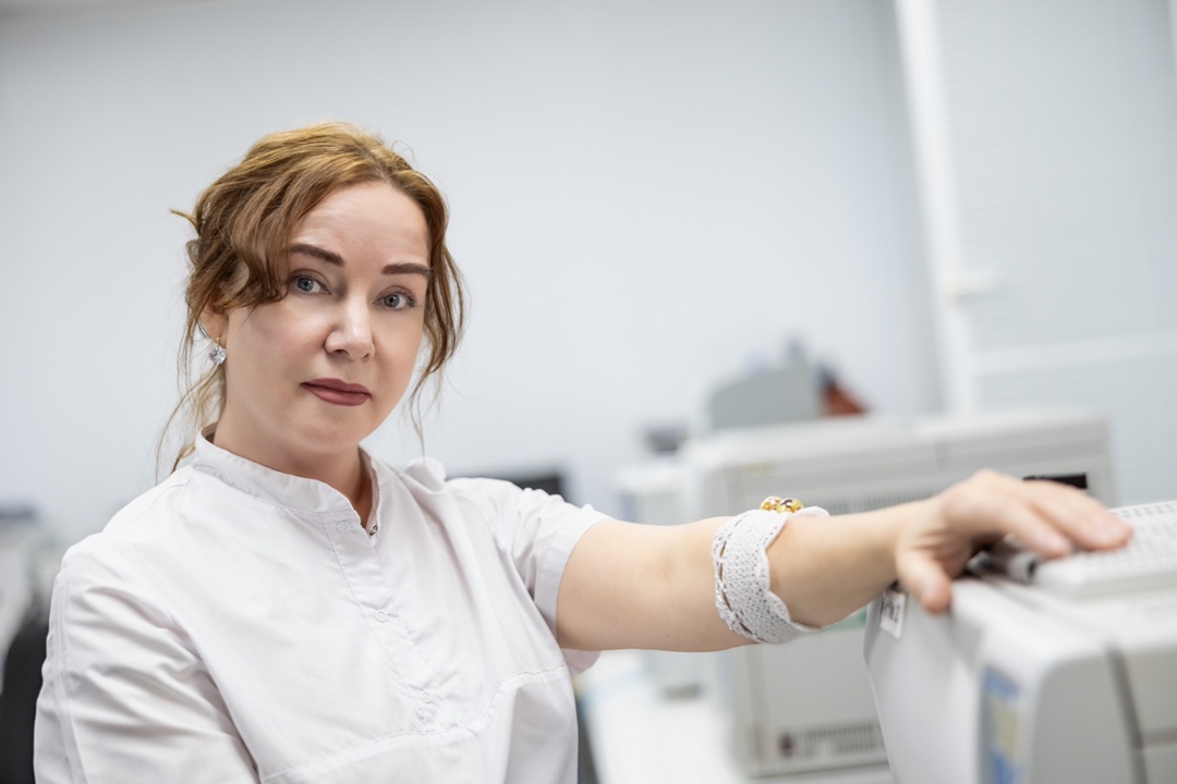 Новую неделю начинаем с Оксаной Гуровой — лаборантом промышленно-санитарной лаборатории Центра научно-исследовательских и производственных работ УТНГП