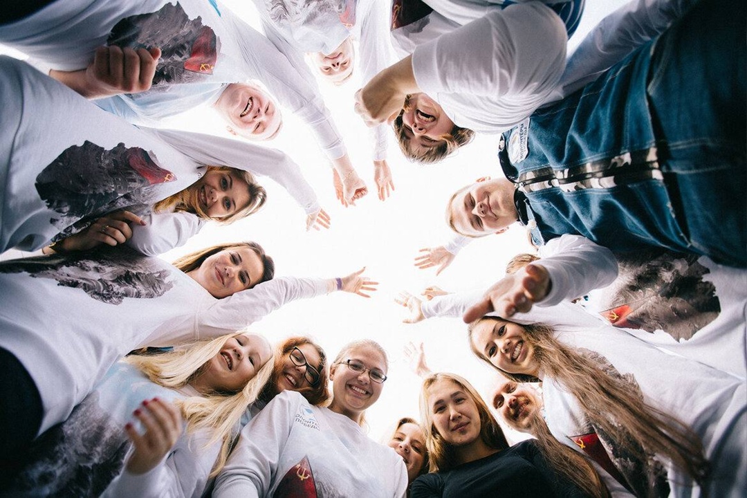 Дмитрий Чернышенко: «Волонтеры Победы» помогли более чем 17 тыс. мобилизованных и их семьям.