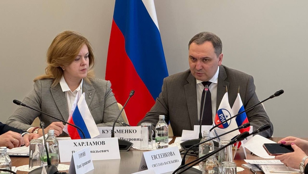 В Минстрое России прошел Всероссийский вебинар по ускоренной замене лифтов для владельцев специальных счетов